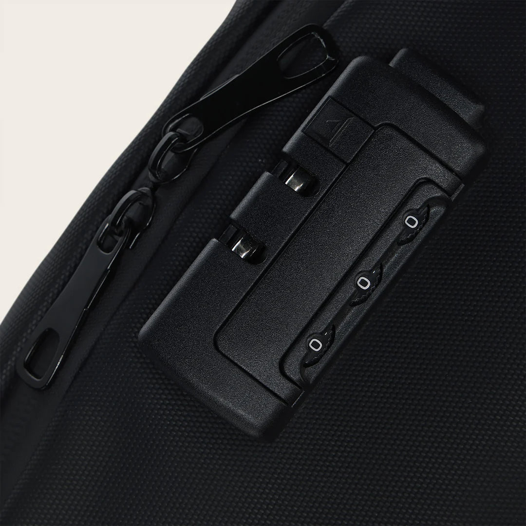 BPCKP75 - Cuadra black hat backpack